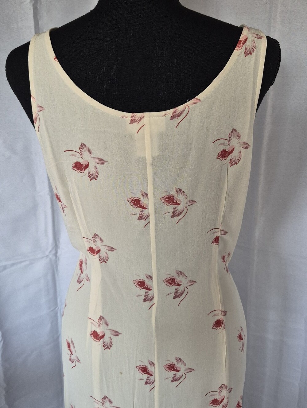 Vintage Banana Republic Cream Maxi Wrap Dress with Pink Floral Motif - Picture 11 of 13